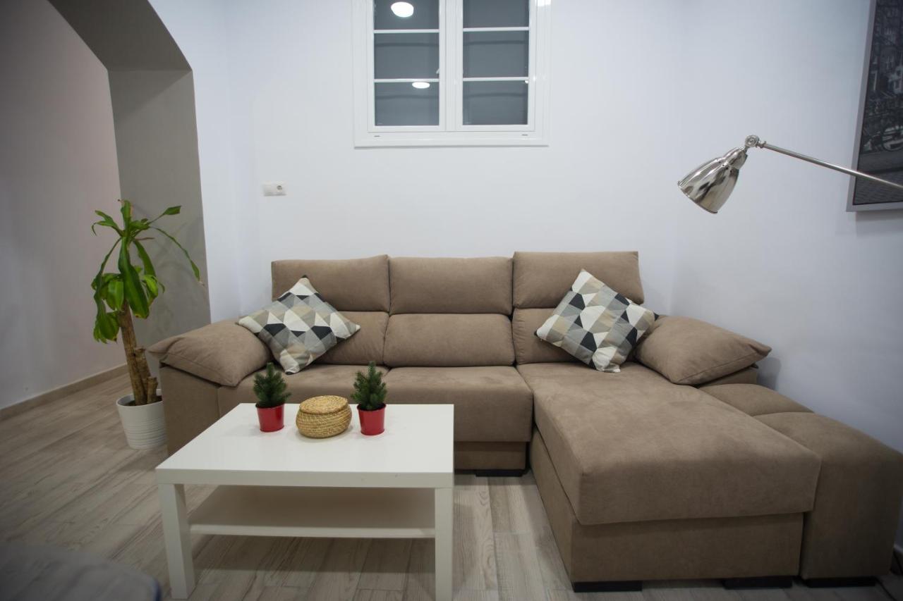 Apartamentos Catedral Málaga Kültér fotó