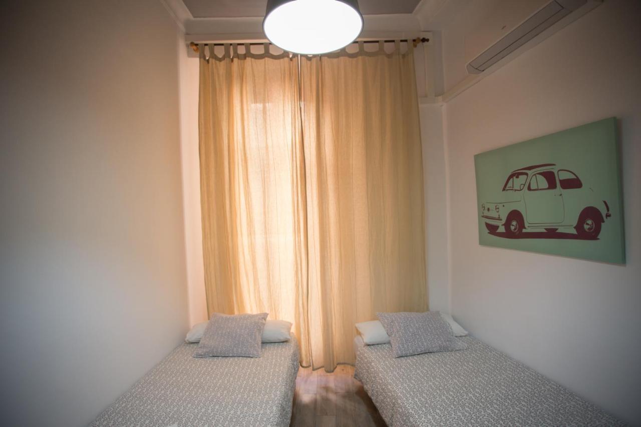 Apartamentos Catedral Málaga Kültér fotó
