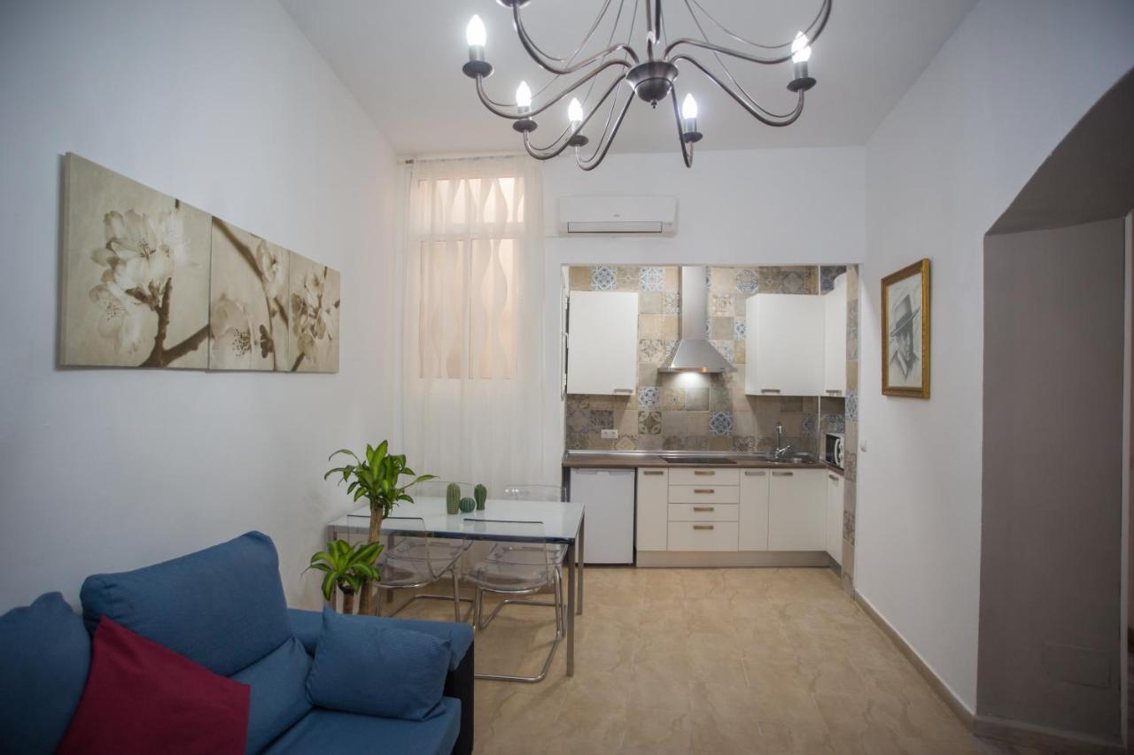 Apartamentos Catedral Málaga Kültér fotó