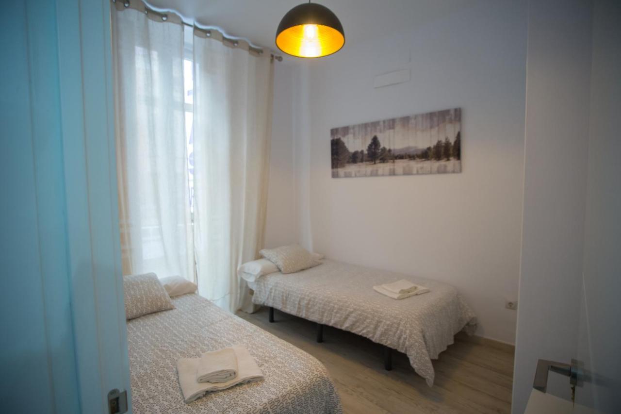 Apartamentos Catedral Málaga Kültér fotó